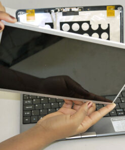 Thay thế sửa chữa màn hình laptop Toshiba C670 tại Gò Vấp