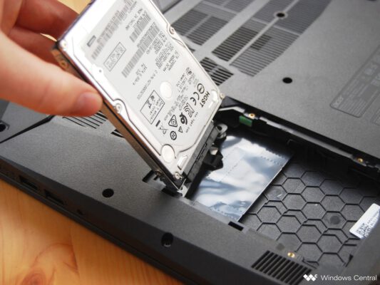 5 CÁCH PHÁ HỎNG LAPTOP NHANH NHẤT 2