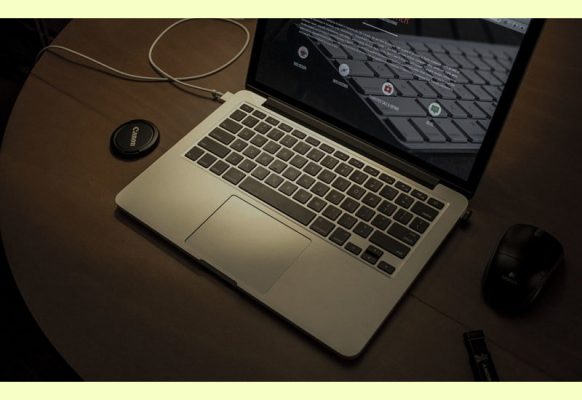 Vì sao cục sạc laptop bị nóng khi dùng- Nguyên nhân và cách xử lý 13