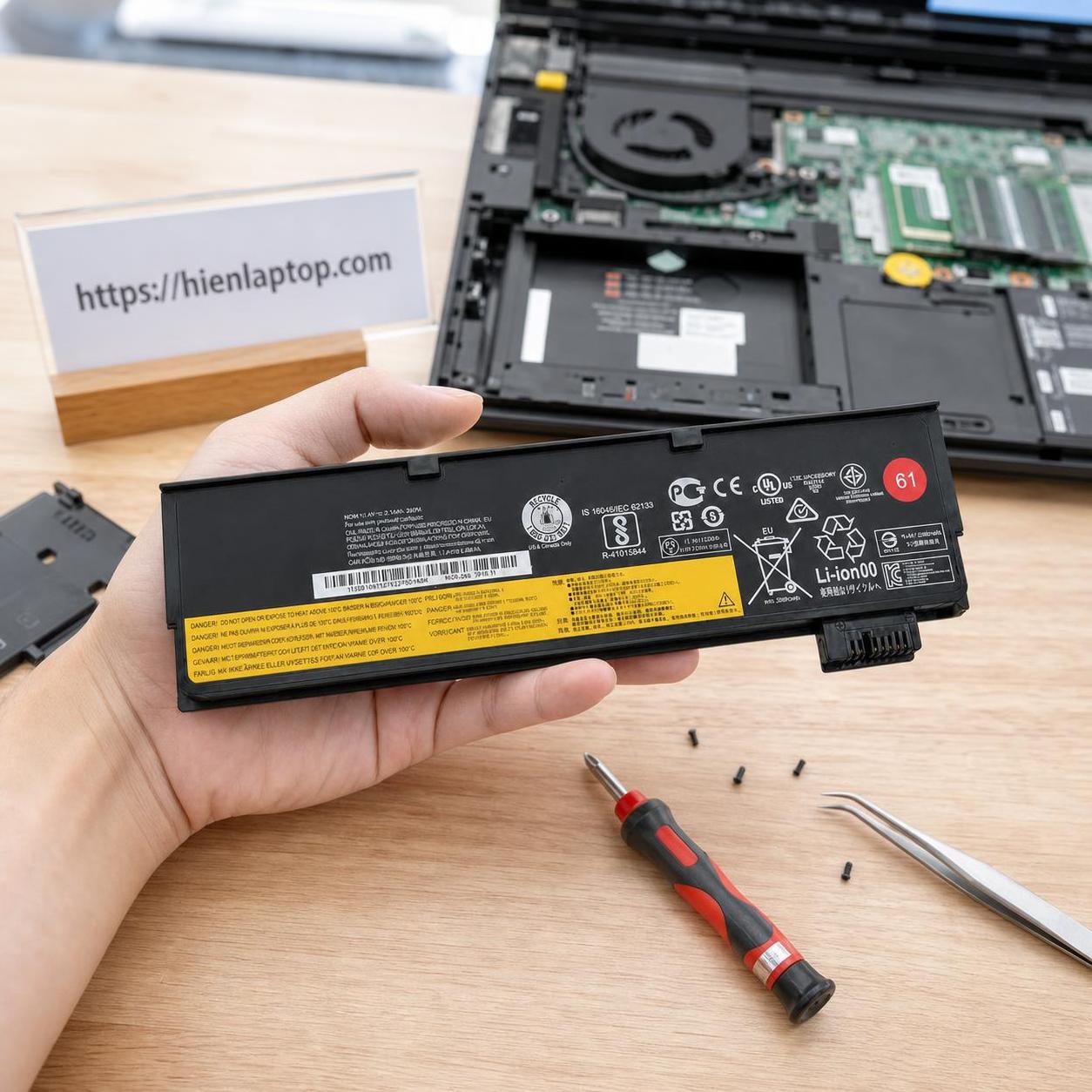 Pin laptop Lenovo T470, T570, T480, T580 gắn ngoài mỏng – 24Wh (3 cell) (01AV422) 3