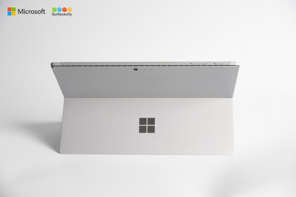 Surface Cũ Microsoft Surface Pro 6 (i5-8350U/8GB/128GB SSD/12.3" 2K) 3