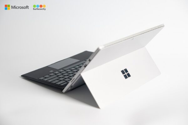 Surface Cũ Microsoft Surface Pro 6 (i5-8350U/8GB/128GB SSD/12.3" 2K) 2