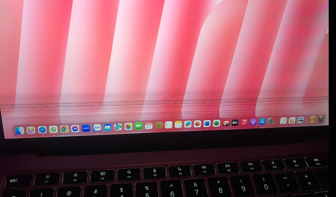 Macbook air bị giật