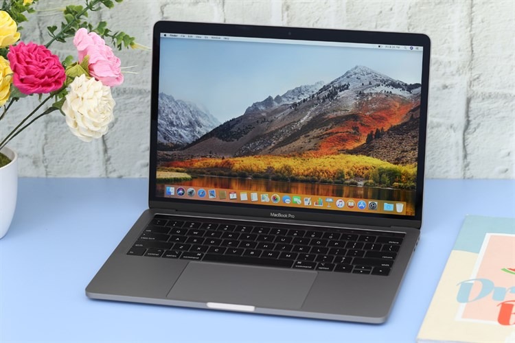 MacBook Pro 13-inch A1989 2018 Cũ (i5-8259U/8GB/256GB SSD/13.3" Retina 2K) – Gray