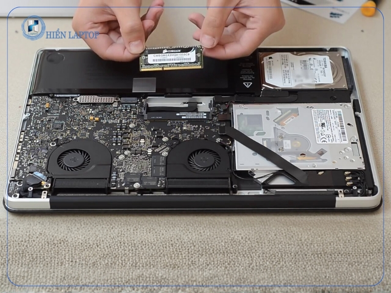 MacBook nâng cấp RAM được không?