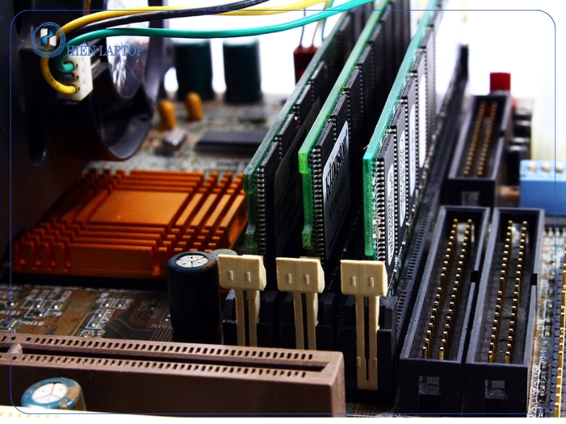 Tại sao cần nâng cấp RAM cho Surface?